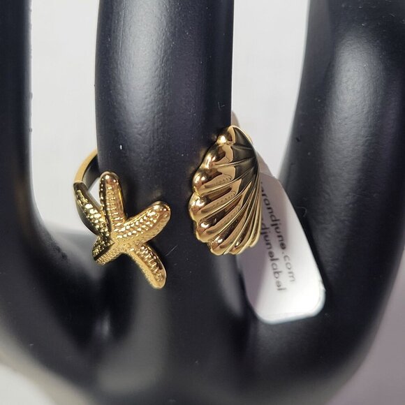 Revolve Peter+June Gold Tone Starfish & Shell Beach Summer Adjustable Ring - Picture 2 of 6
